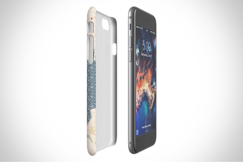 Map Cases - The Snap Case makes minimal impact on overall device size and allows easy access to ports.